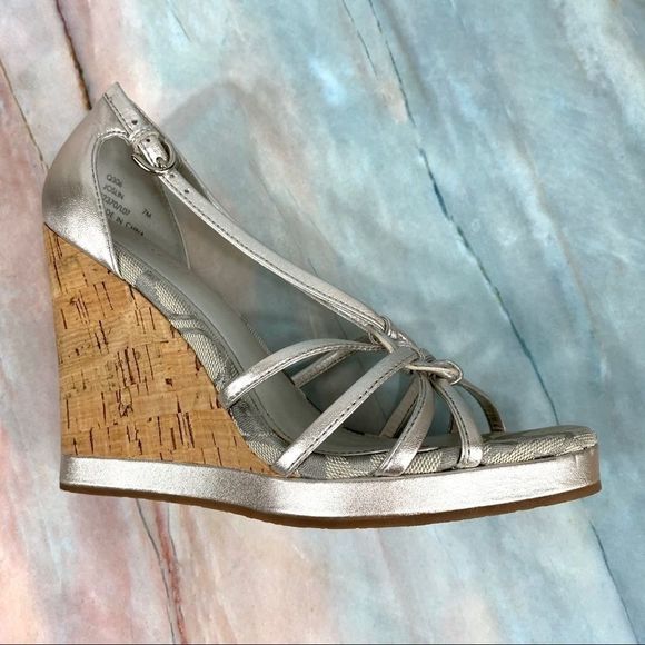 EUC Coach Joslin Wedge Sandal NICE!! - Picture 9 of 16